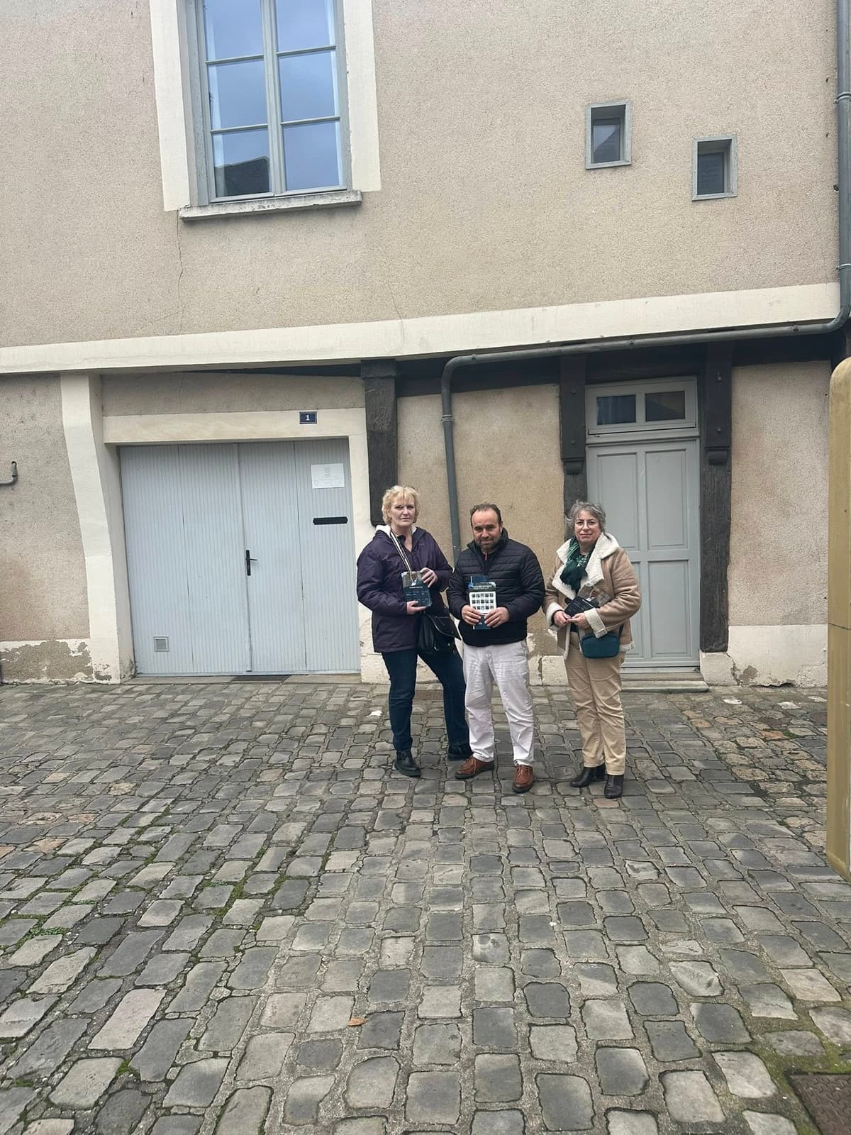 Porte-à-porte centre-ville février - Photo 2